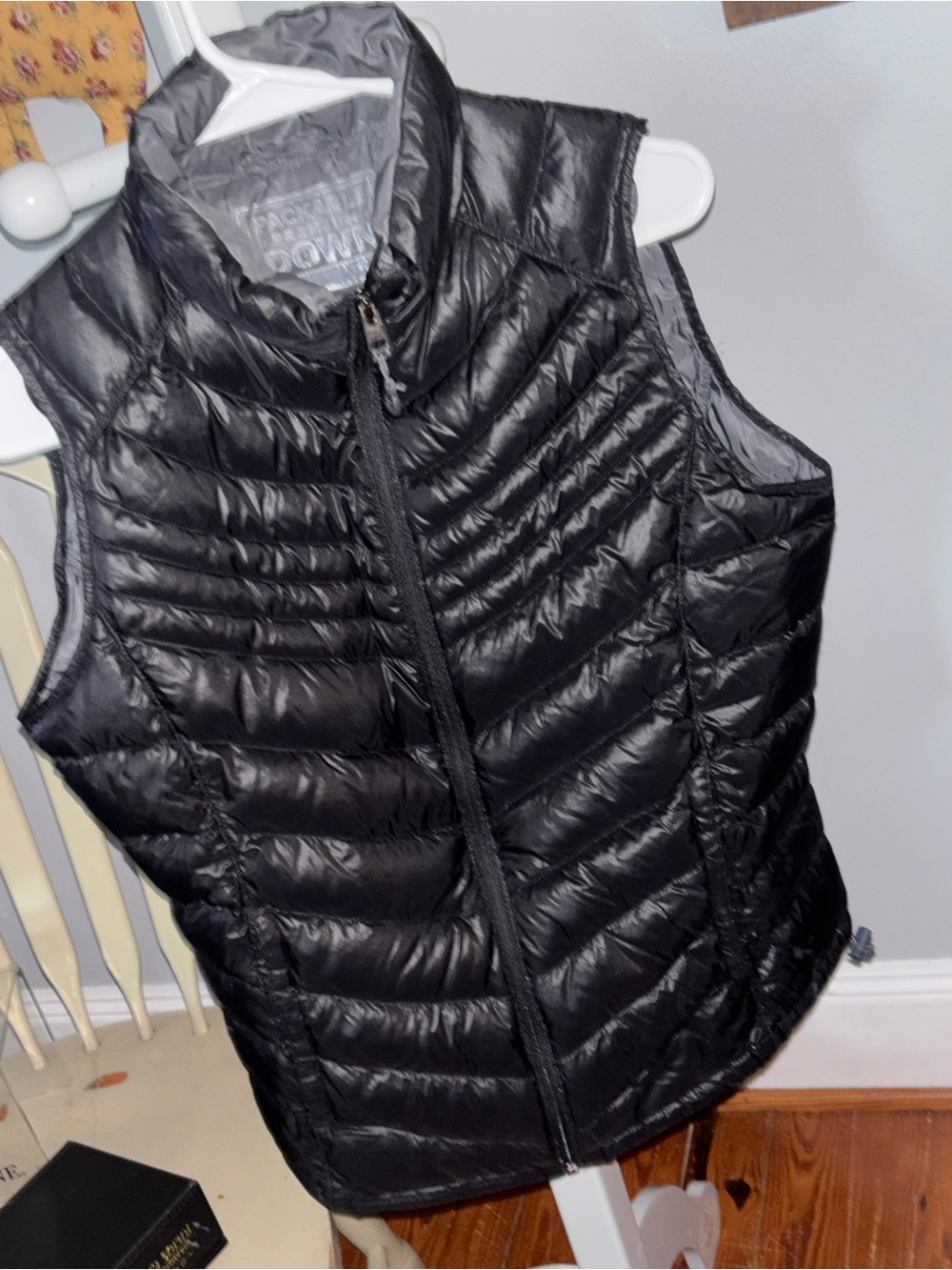 Lightweight black Sz M  Black Packable Down Vest - Unbranded